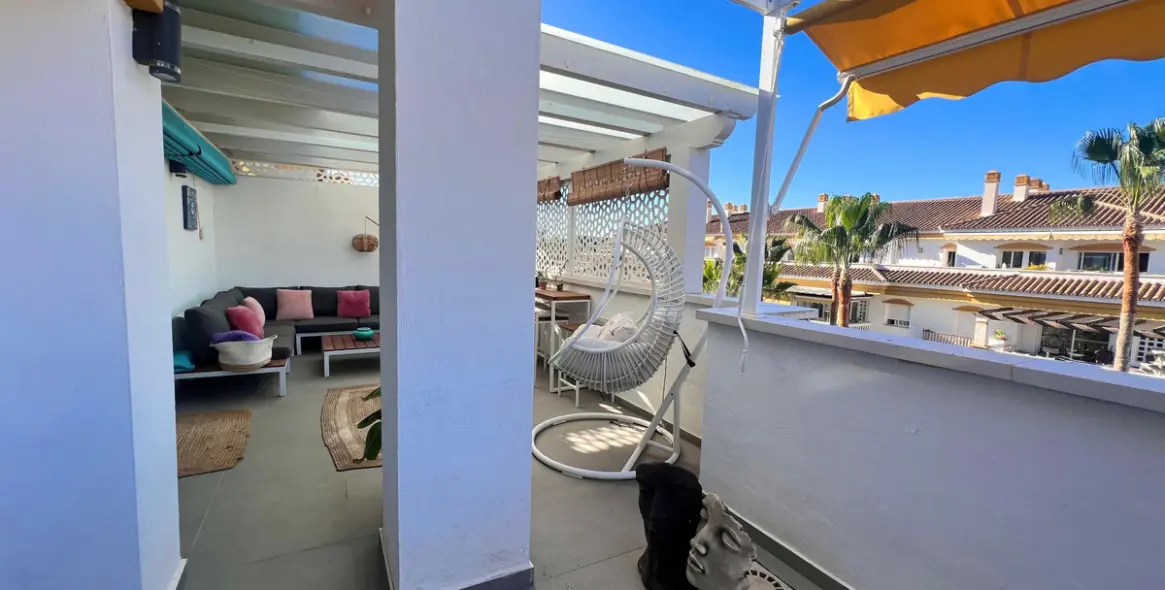 Sale of penthouse in Nueva Andalucía 7