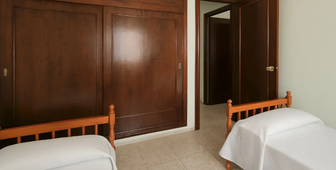 Продажа  отдельно стоящей виллы в La Duquesa 9