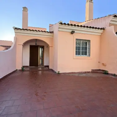 Sale of townhouse in Riviera del Sol