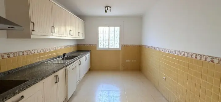 Sale of townhouse in Riviera del Sol 4