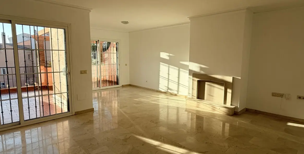 Продажа таунхауса в Riviera del Sol 12