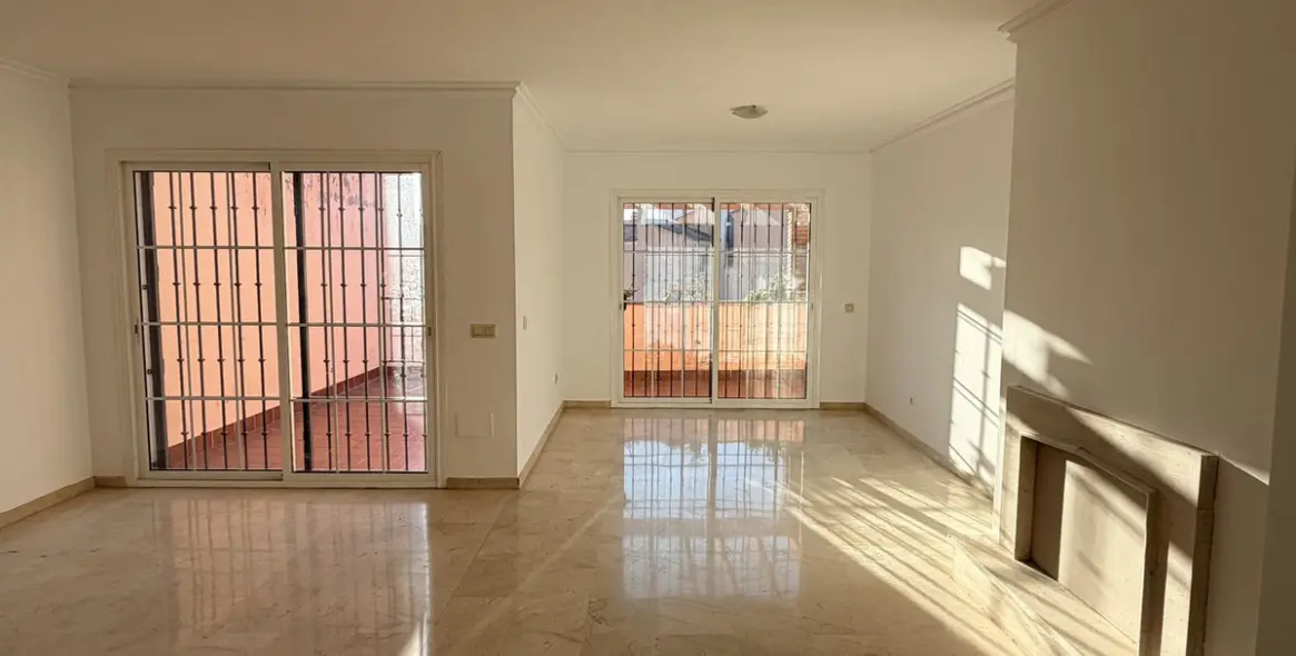 Продажа таунхауса в Riviera del Sol 15