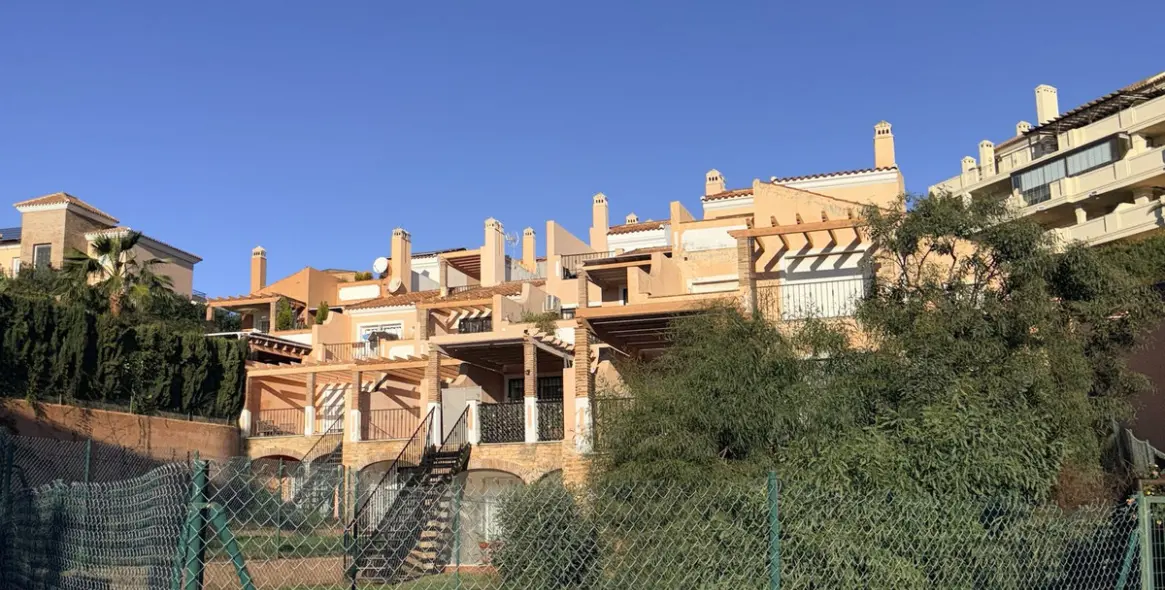 Продажа таунхауса в Riviera del Sol 76