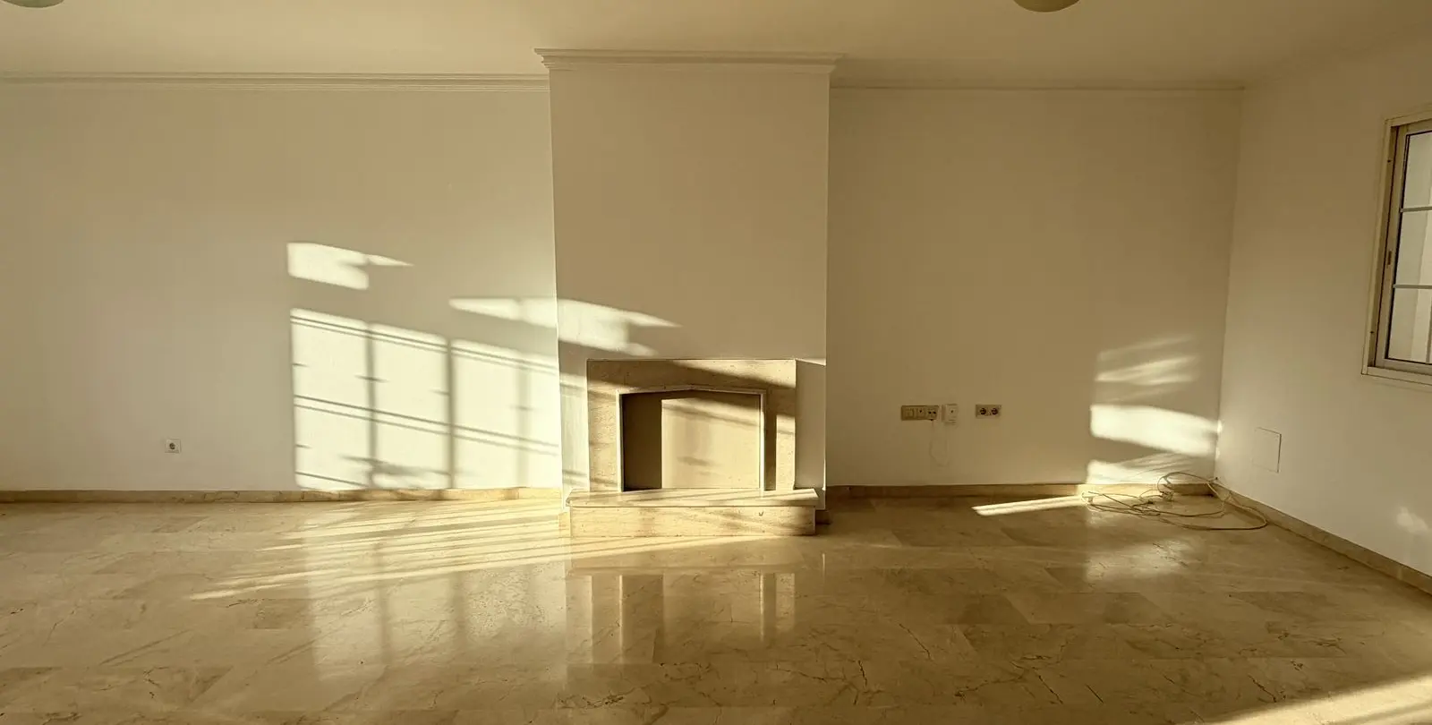 Sale of townhouse in Riviera del Sol 14