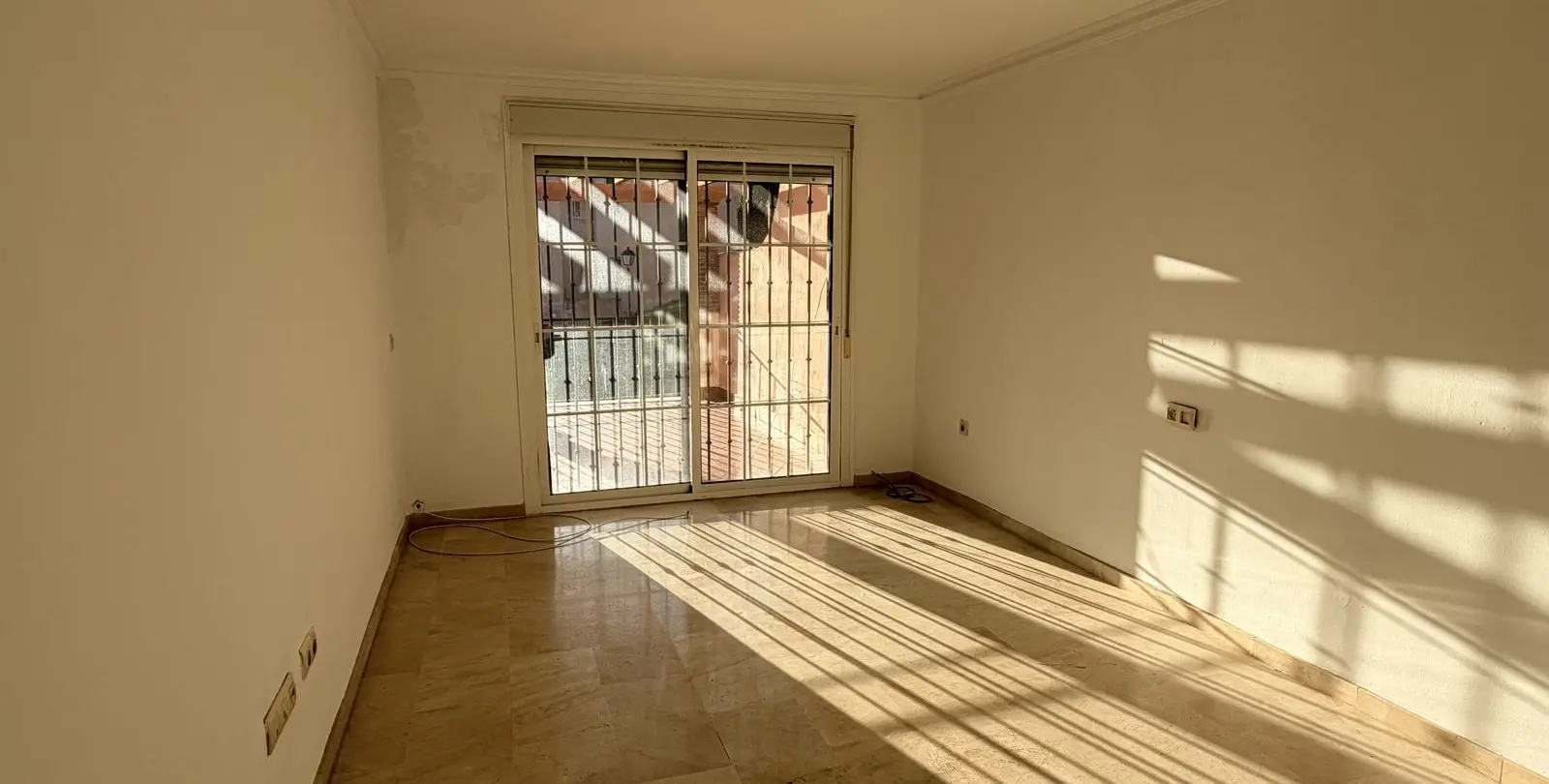 Sale of townhouse in Riviera del Sol 28