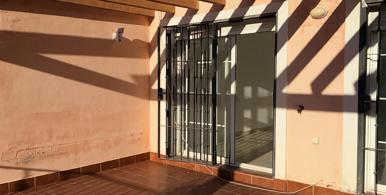 Sale of townhouse in Riviera del Sol 81