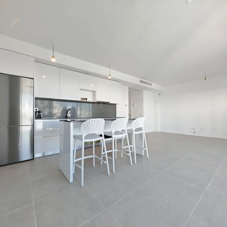 Sale of middle floor apartment in Cancelada