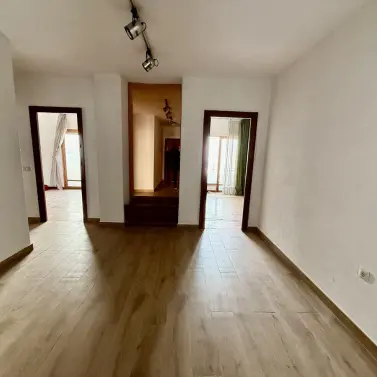 Продажа апартаментов на среднем этаже в Marbella