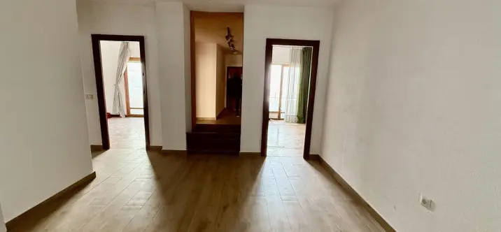 Продажа апартаментов на среднем этаже в Marbella 0