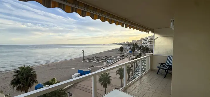 Продажа апартаментов на среднем этаже в Fuengirola 0