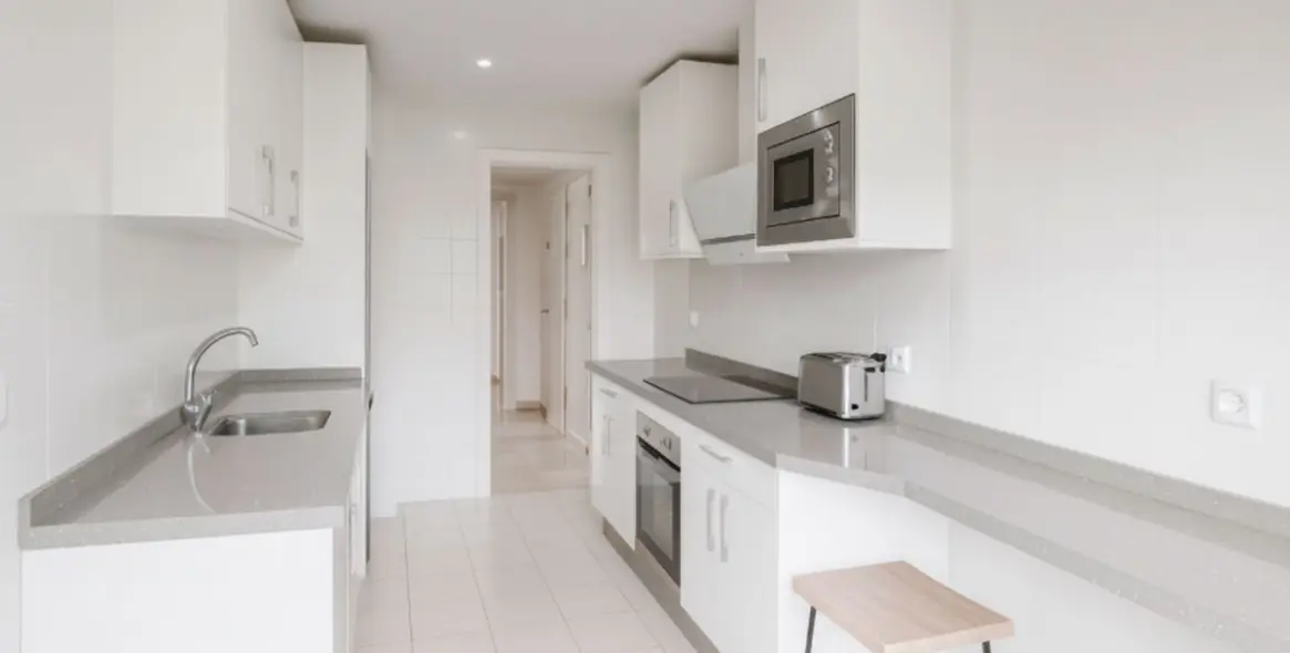 Sale of ground floor apartment in La Duquesa 10