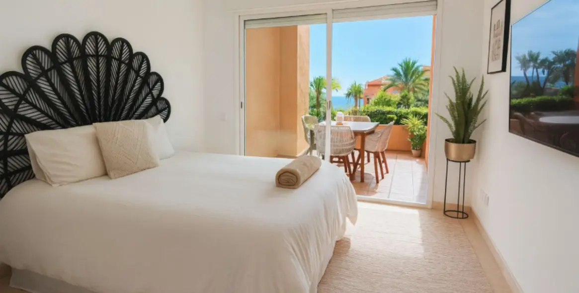 Sale of ground floor apartment in La Duquesa 17