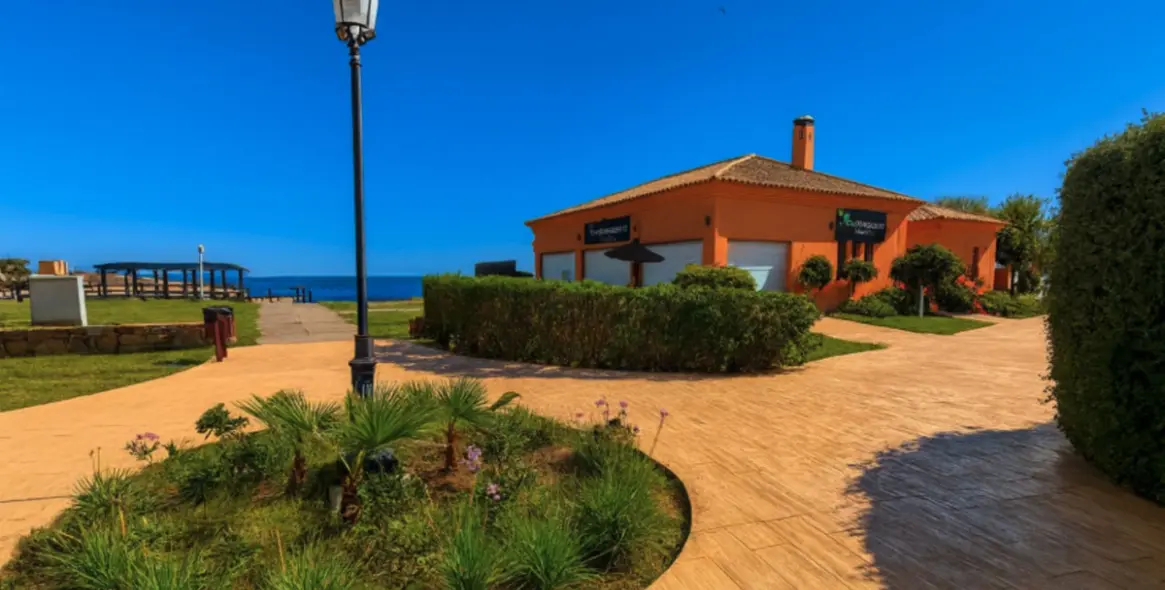 Продажа апартаментов на первом этаже в La Duquesa 21