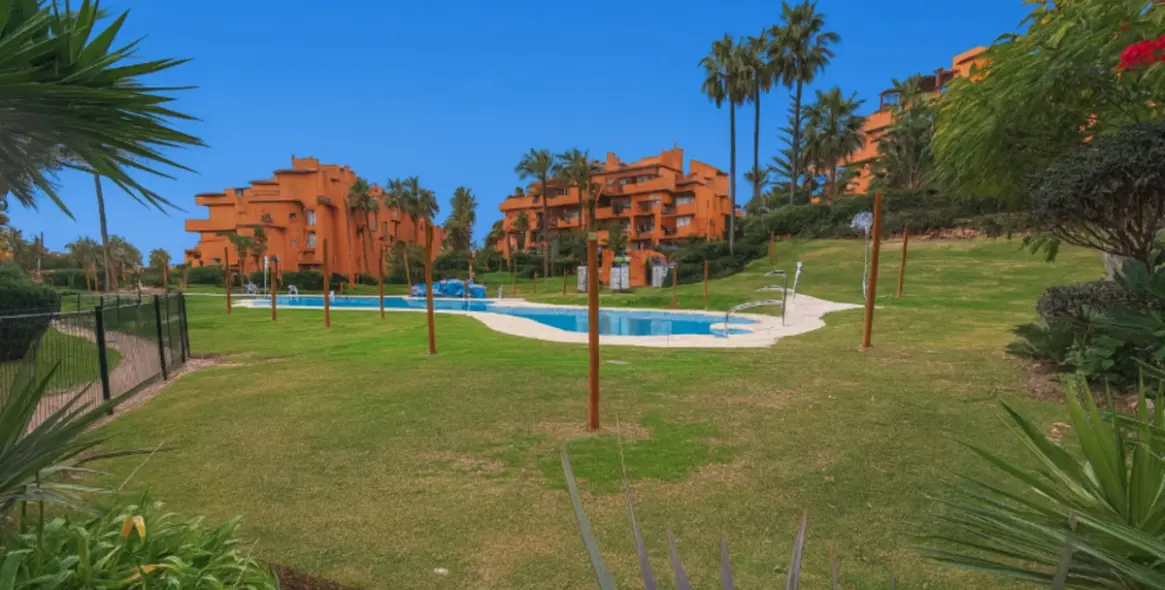 Продажа апартаментов на первом этаже в La Duquesa 23