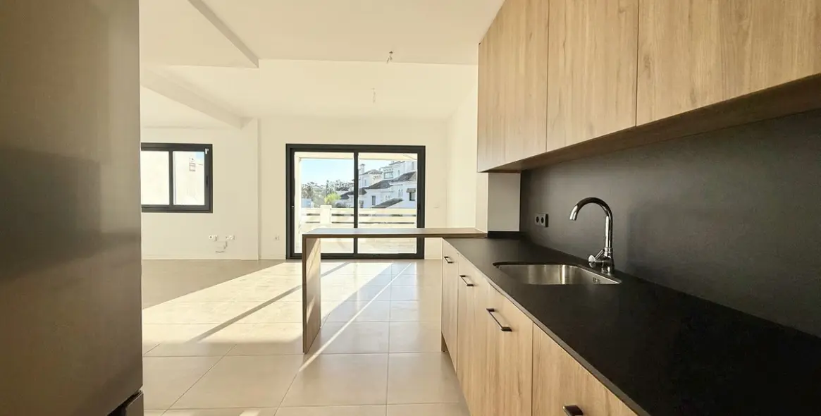 Продажа таунхауса в Estepona 10