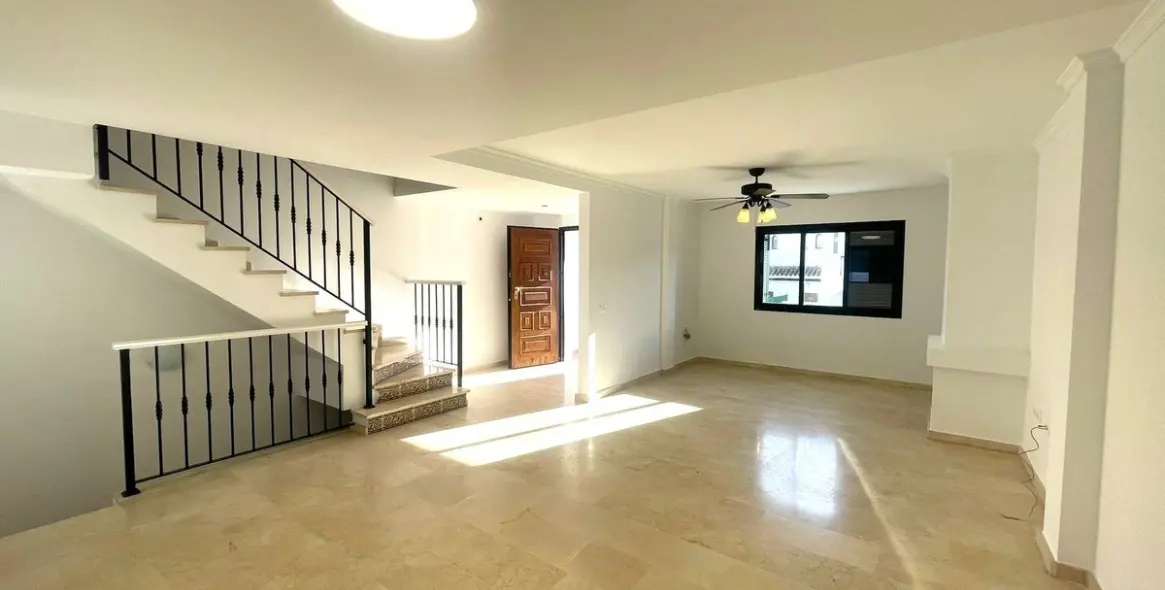 Sale of semi-detached house in Manilva 1