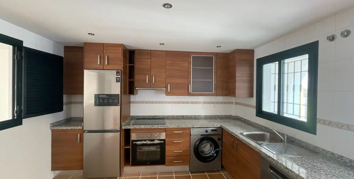 Sale of semi-detached house in Manilva 15