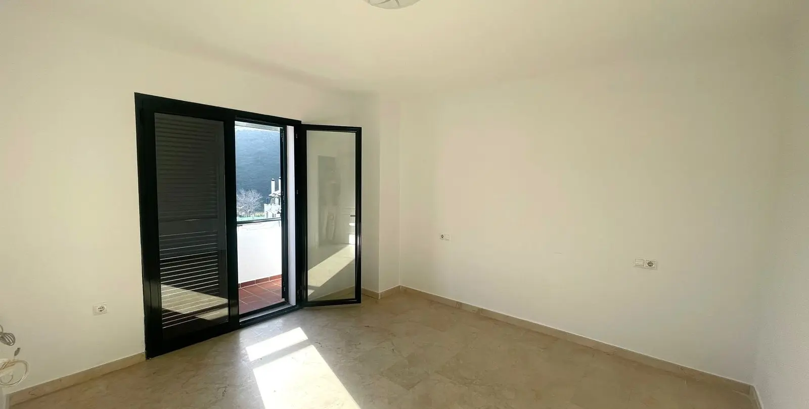 Sale of semi-detached house in Manilva 28