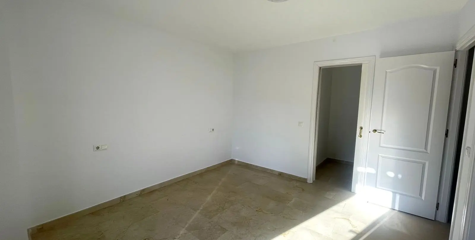 Sale of semi-detached house in Manilva 30