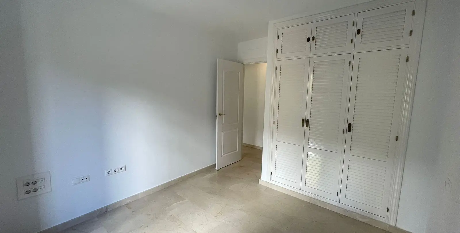 Sale of semi-detached house in Manilva 36