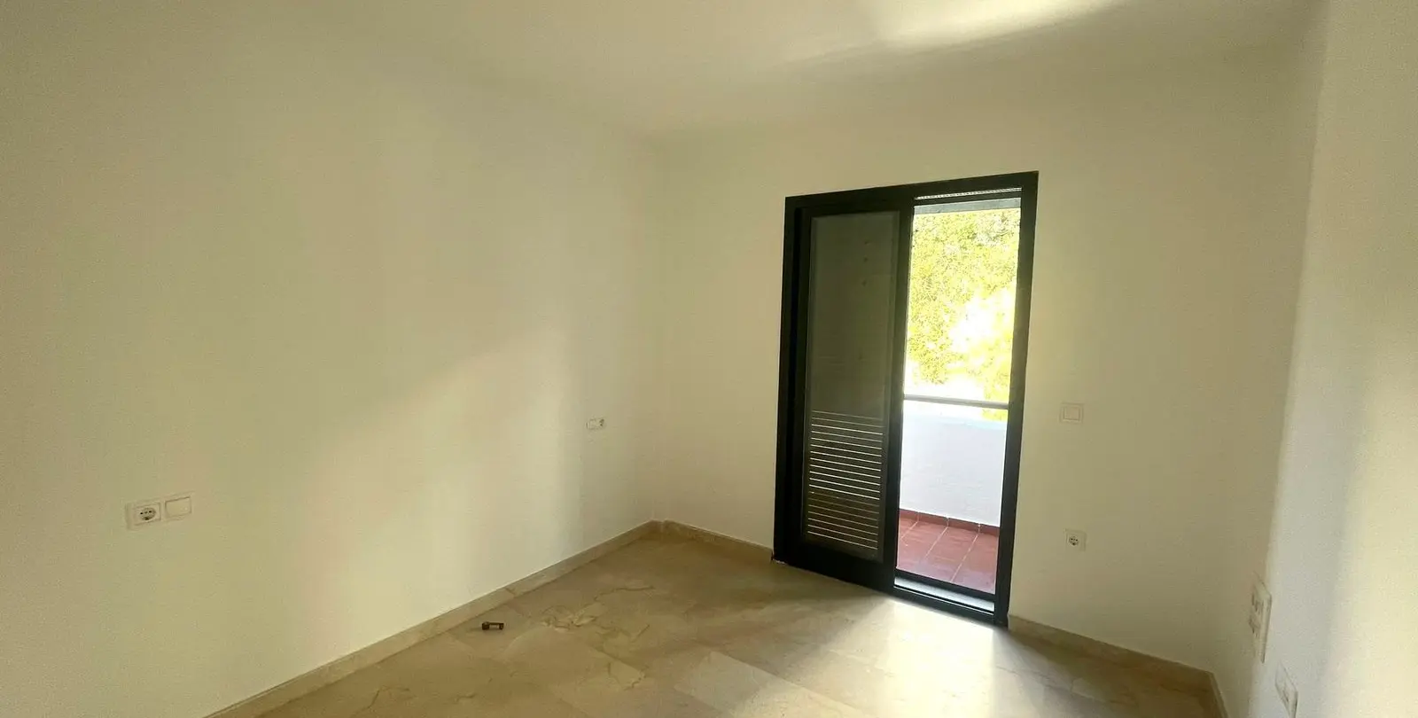 Sale of semi-detached house in Manilva 38