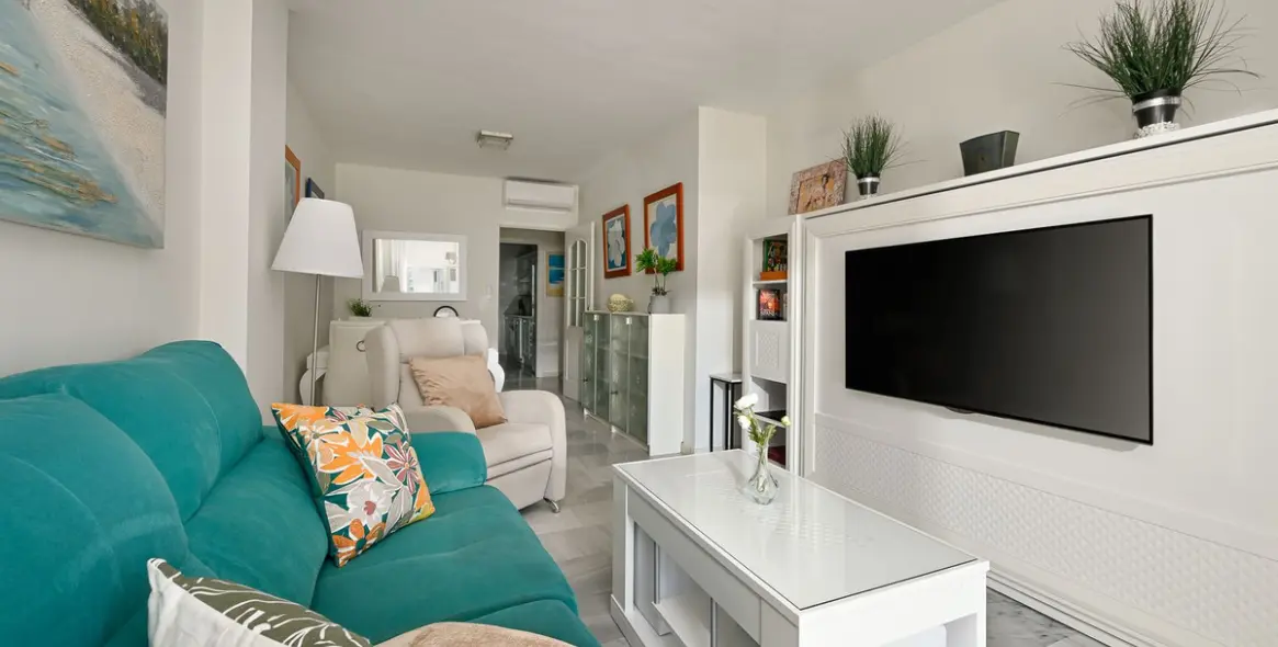 Продажа апартаментов на среднем этаже в Calahonda 6