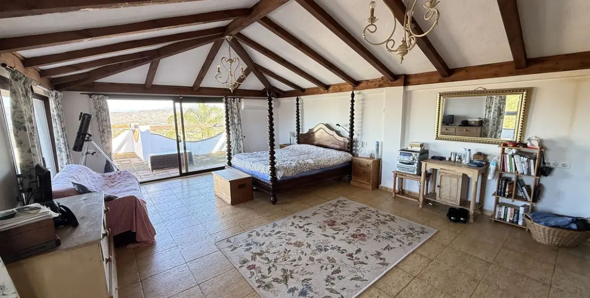 Продажа  отдельно стоящей виллы в Alhaurín el Grande 15