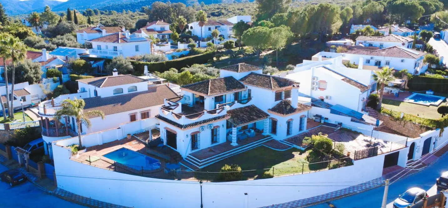 Venta de villa independiente en Alhaurín el Grande 0