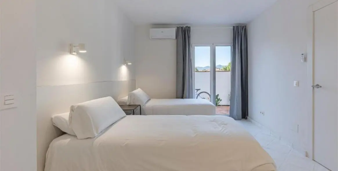 Sale of townhouse in Guadalmina Alta 14