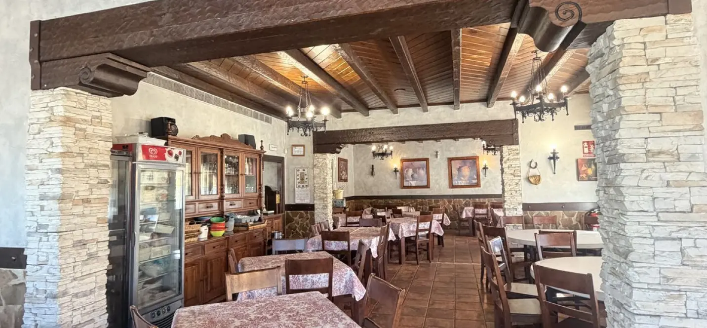 Sale of restaurant in Estepona 2
