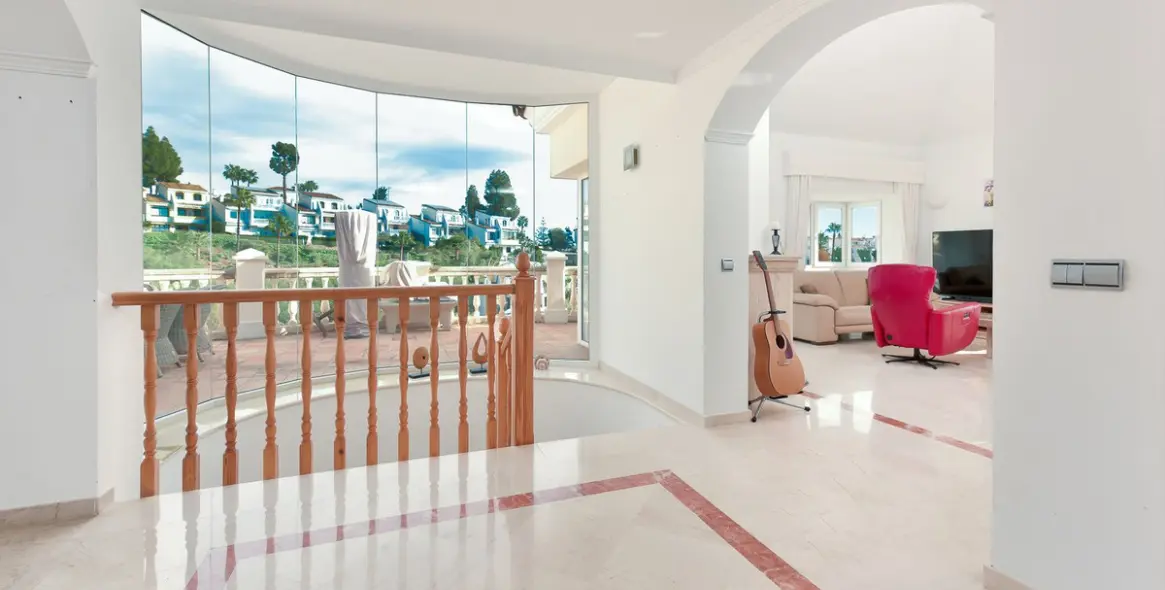 Sale of detached villa in Mijas Costa 8