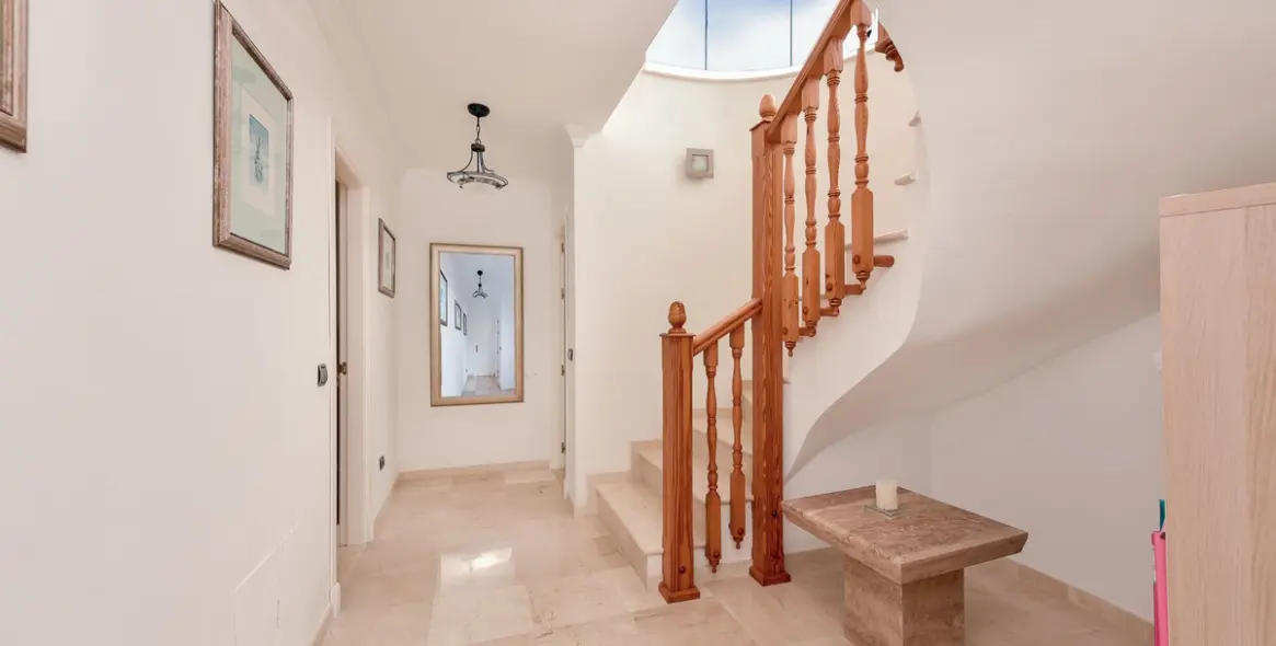 Sale of detached villa in Mijas Costa 17