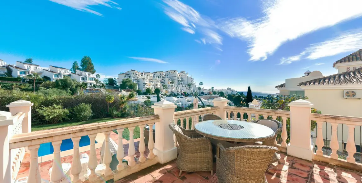 Sale of detached villa in Mijas Costa 27