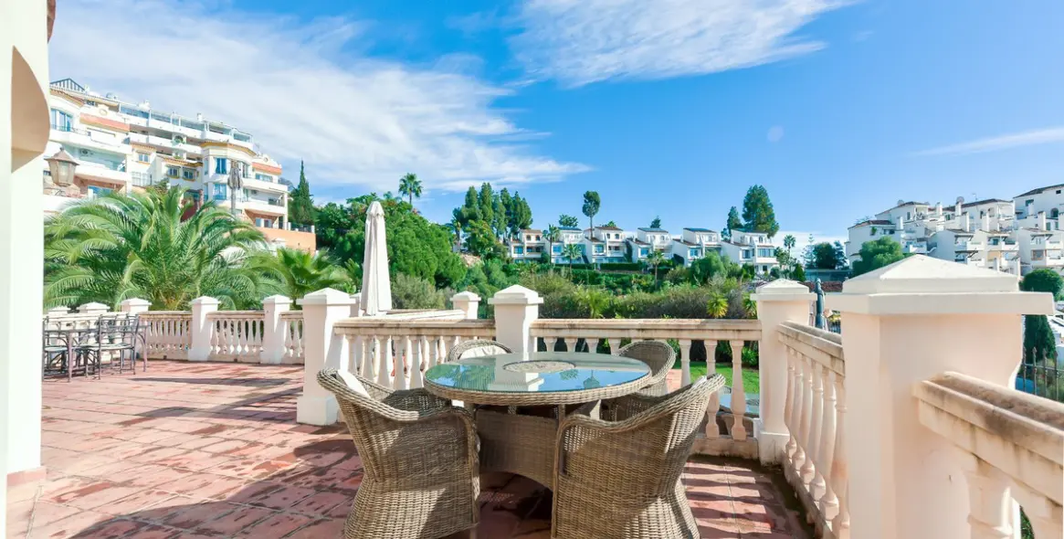 Sale of detached villa in Mijas Costa 28