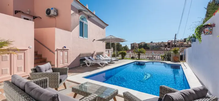 Продажа  отдельно стоящей виллы в Torreblanca 0