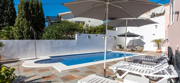 Продажа  отдельно стоящей виллы в Torreblanca 3