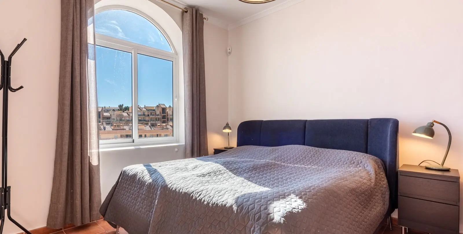Продажа  отдельно стоящей виллы в Torreblanca 17