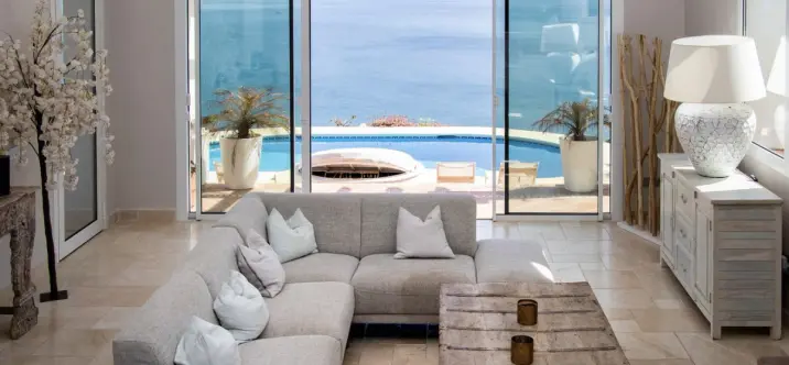 Продажа  отдельно стоящей виллы в Manilva 0