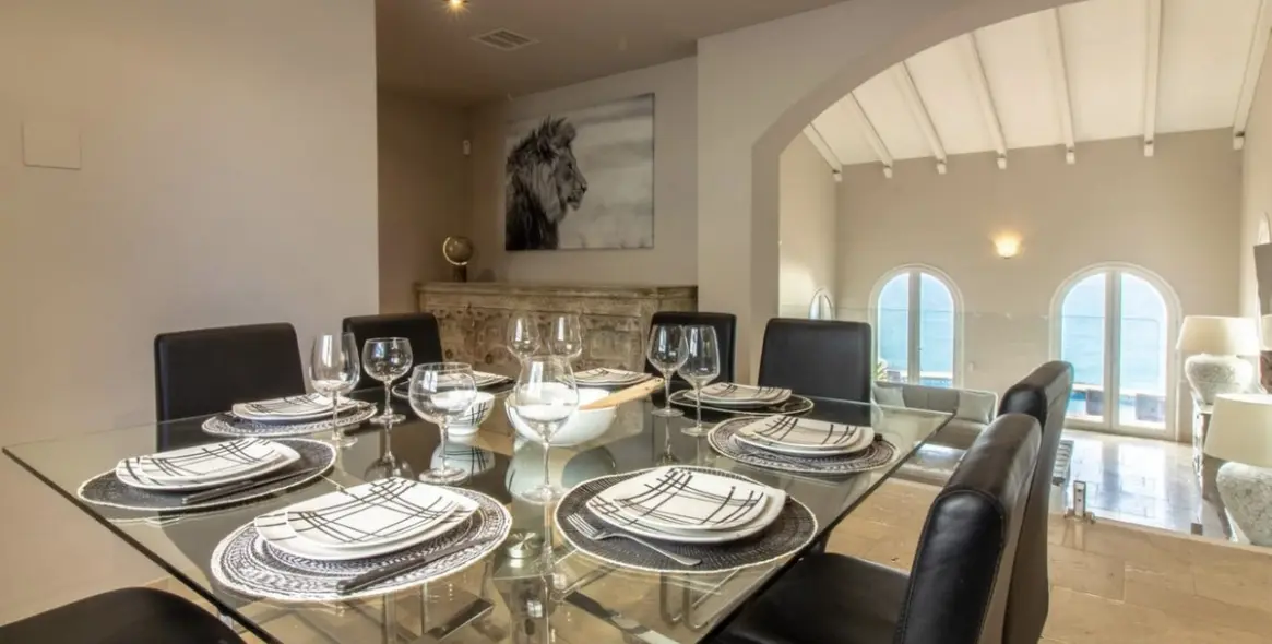 Продажа  отдельно стоящей виллы в Manilva 10