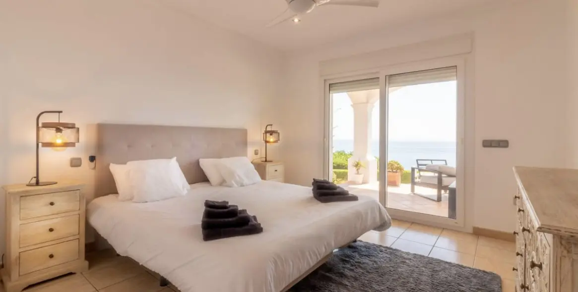 Продажа  отдельно стоящей виллы в Manilva 11