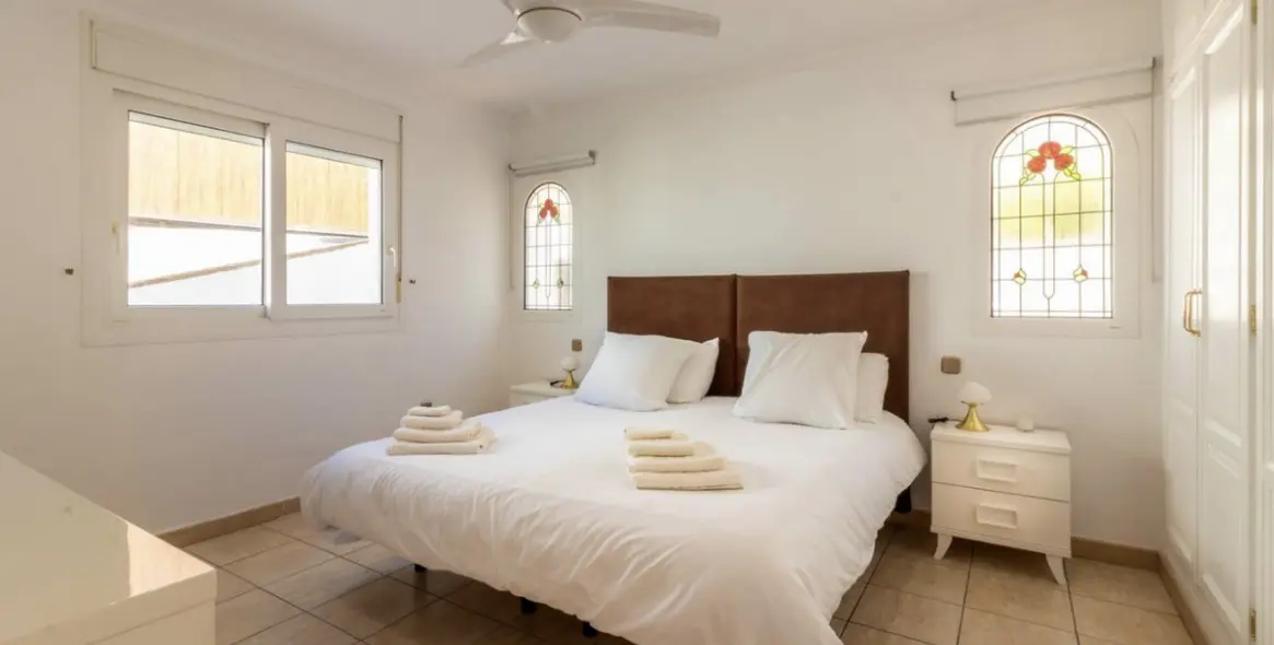 Продажа  отдельно стоящей виллы в Manilva 17