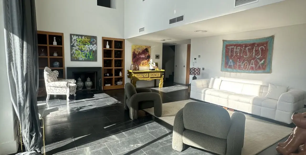 Продажа двухуровневого пентхауса в Marbella 8