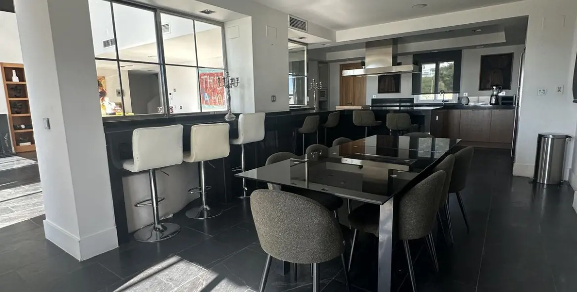 Продажа двухуровневого пентхауса в Marbella 14