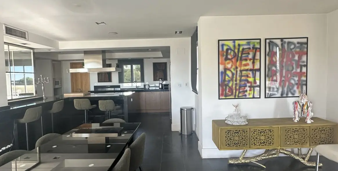 Продажа двухуровневого пентхауса в Marbella 15