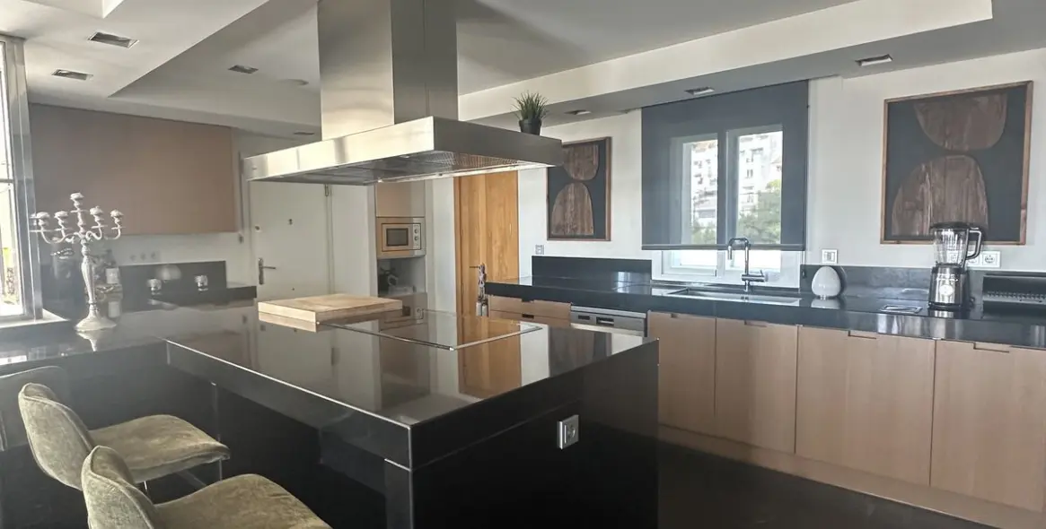 Продажа двухуровневого пентхауса в Marbella 17