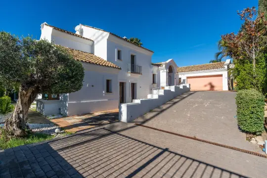 Image 5 thumb