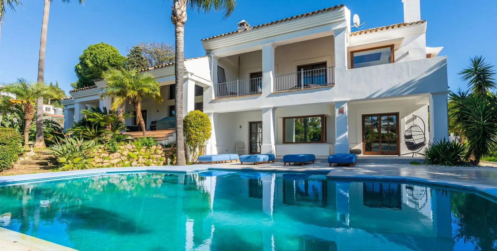 Venta de villa independiente en El Paraiso 43