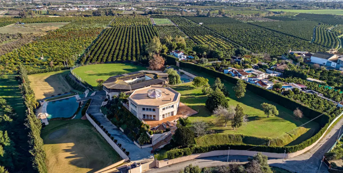 Продажа объекта в Alhaurín de la Torre 1