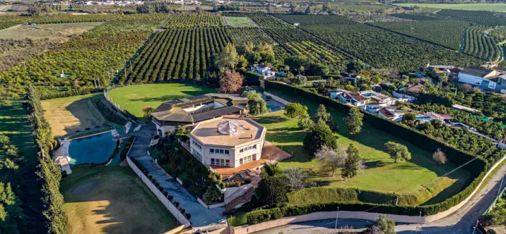 Продажа объекта в Alhaurín de la Torre 0