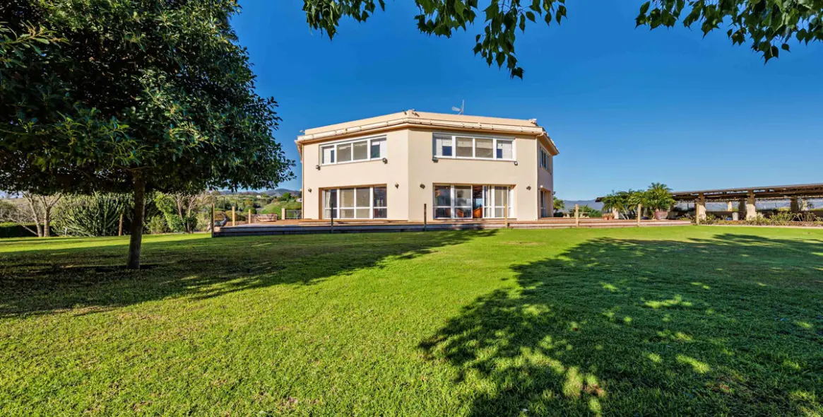 Продажа объекта в Alhaurín de la Torre 2